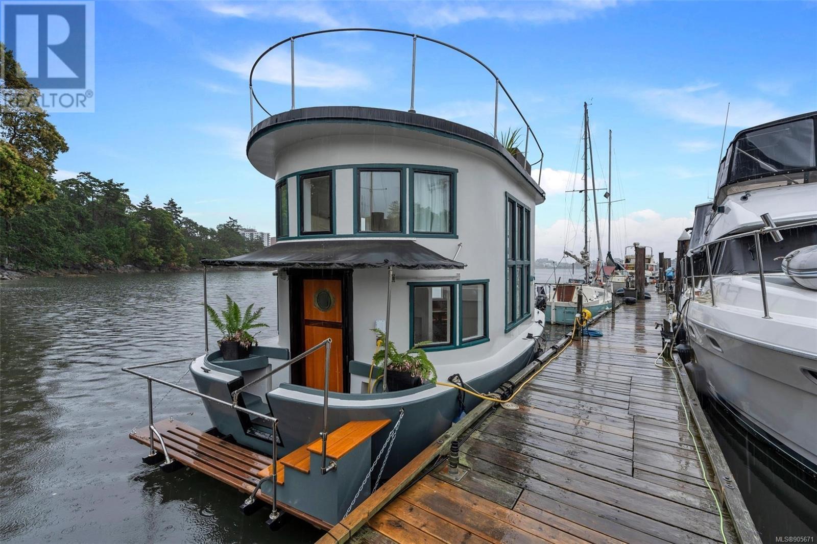 tiny house boat